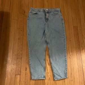 Blue straight jeans from Zara. Size 44 (size 12)